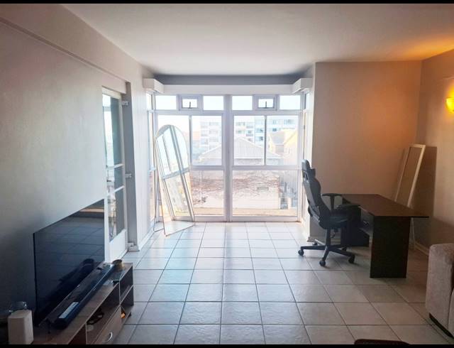 2 BEDROOM APARTMENT RENTED IN HUMEWOOD